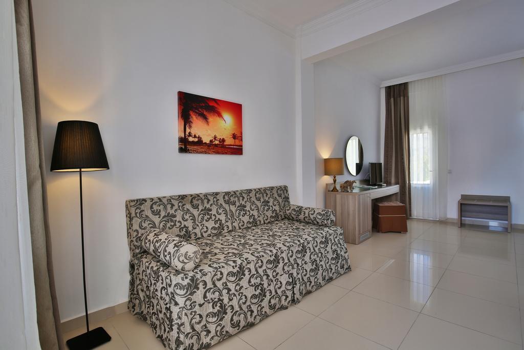 Palm Bay Beach Hotel Emecik Extérieur photo